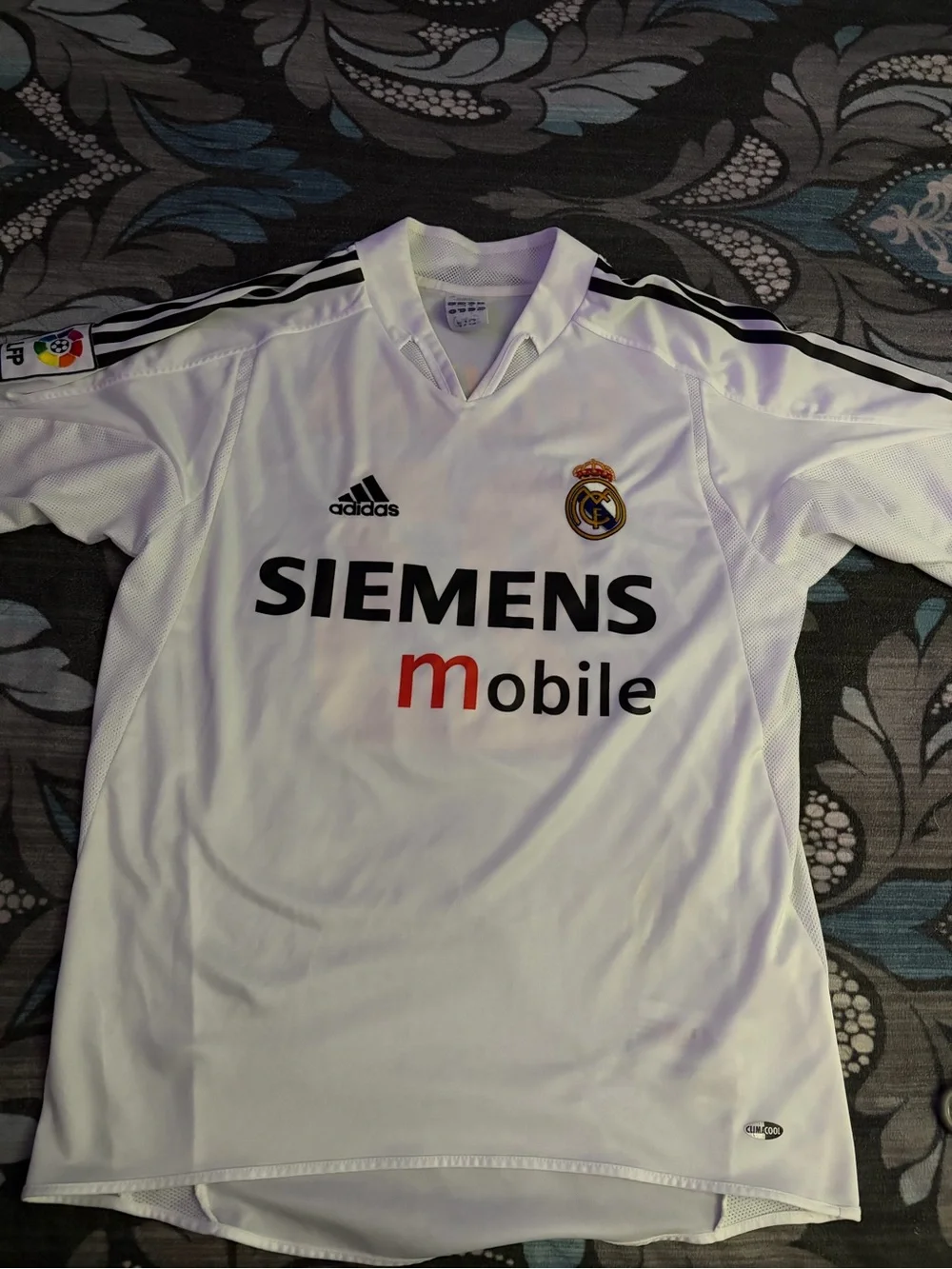 Authentic 2004-2005 Vintage Real Madrid Beckham Jersey Siemens Mobile